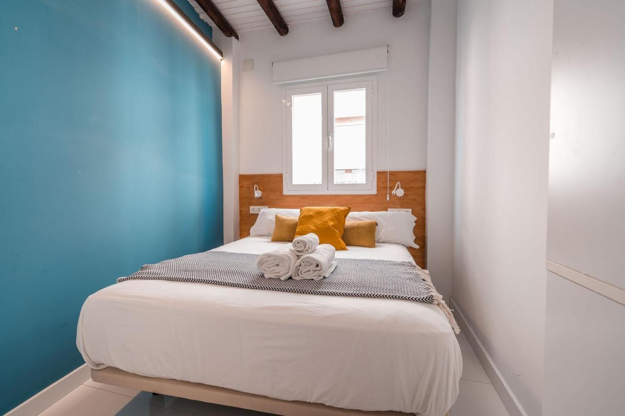 Qh Eme Suites Granada Exterior photo