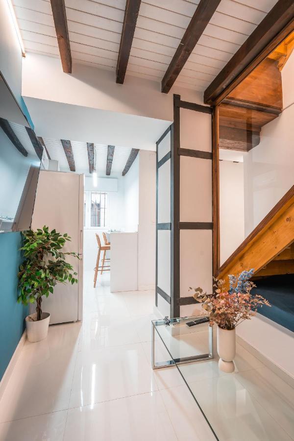 Qh Eme Suites Granada Exterior photo